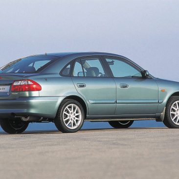 wallpapers_mazda_626_1999_1